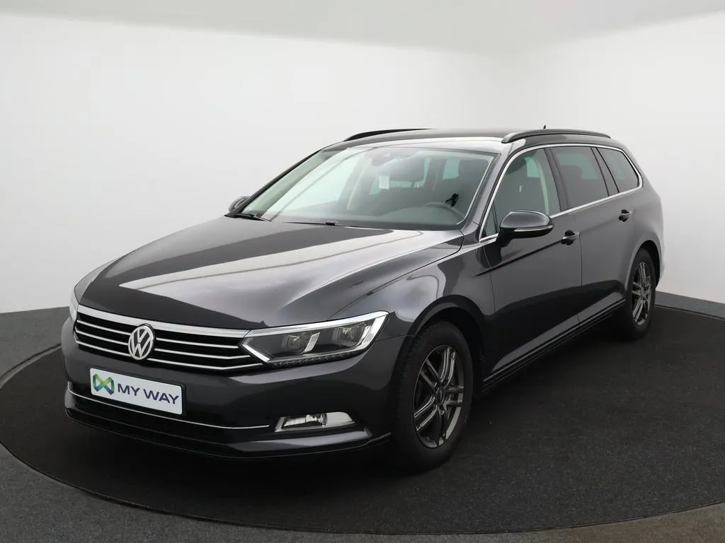 VOLKSWAGEN Passat SW 1122_15280_2018