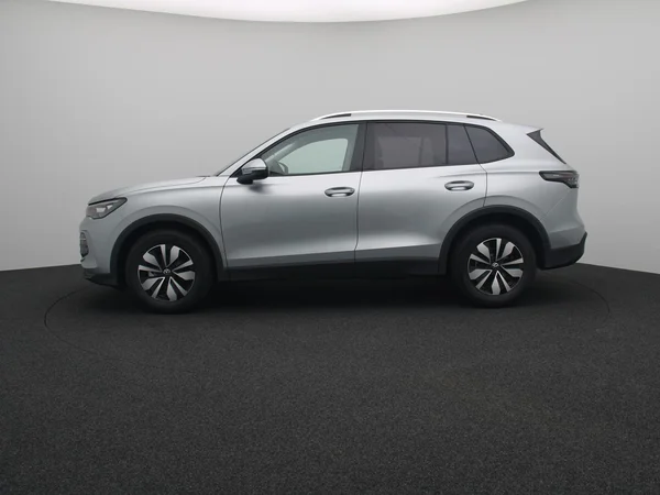 VOLKSWAGEN Tiguan (2026) — foto 11 van 15