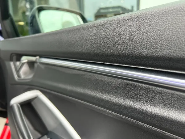 Audi Q3 (2022) — foto 13 van 28