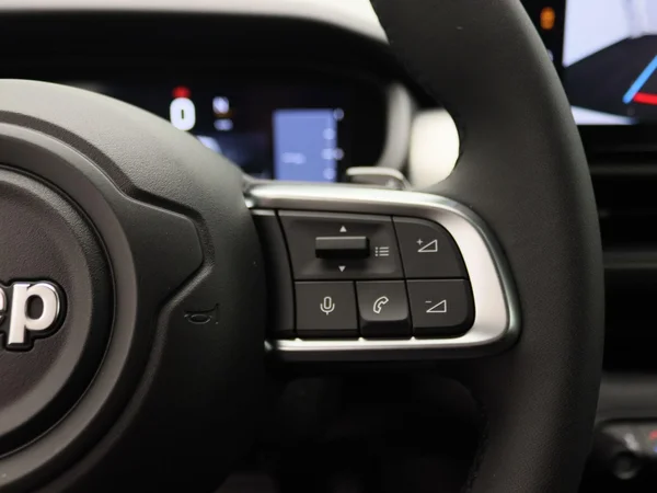Jeep Avenger (2025) — foto 9 van 25