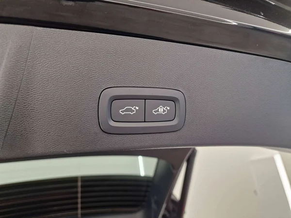 Volvo XC40 — foto 15 van 16