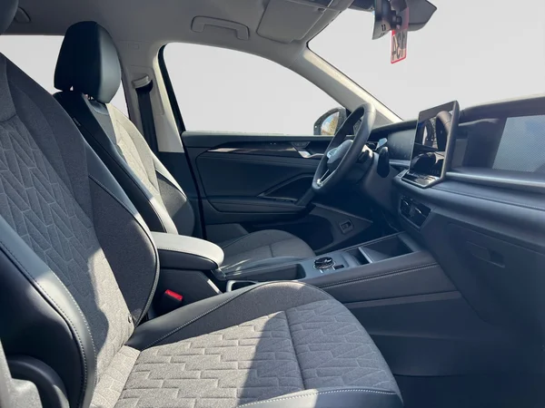 VOLKSWAGEN Tayron (2026) — foto 2 van 23