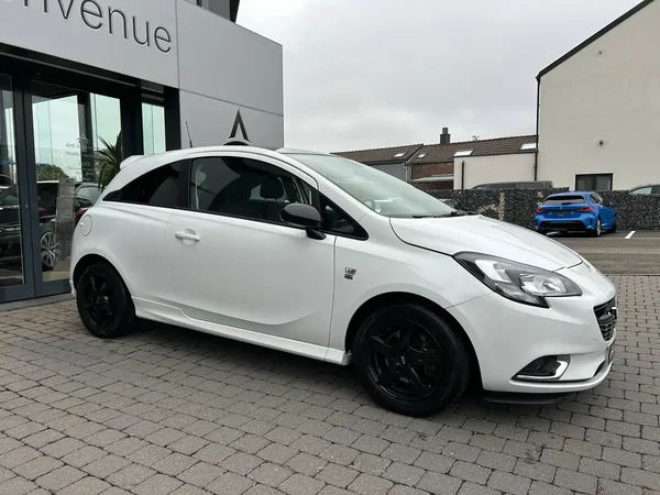 Opel Corsa (2015) — foto 5 van 16