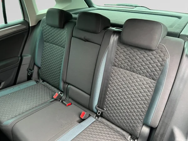 VOLKSWAGEN Tiguan (2020) — foto 5 van 18