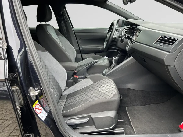 VOLKSWAGEN Taigo (2023) — foto 13 van 24