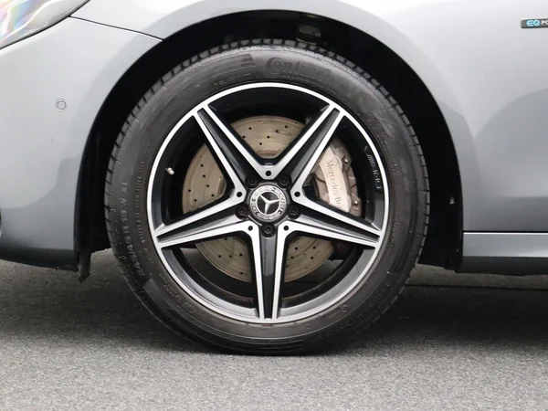 Mercedes-Benz E-Klasse (2020) — foto 30 van 32