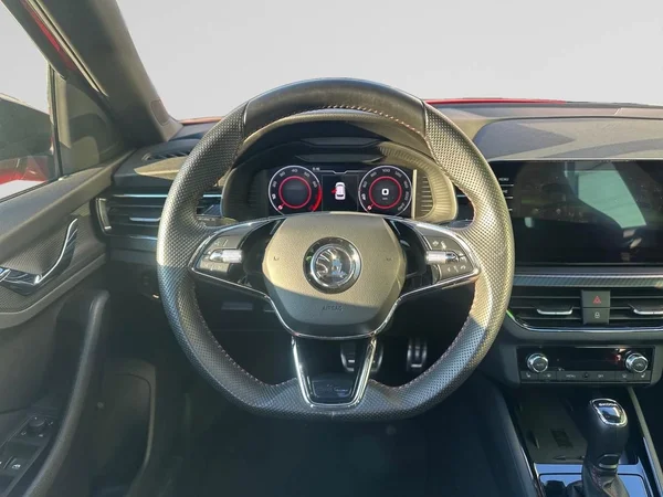 SKODA Kamiq (2021) — foto 21 van 35