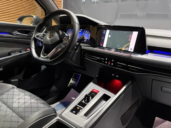 Volkswagen Golf (2022) — foto 13 van 29