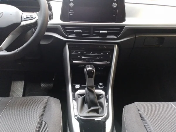 VOLKSWAGEN T-Roc (2025) — foto 7 van 16