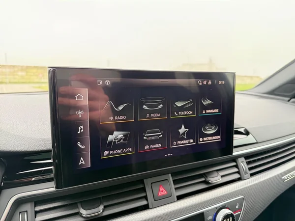 AUDI RS4 Avant (2021) — foto 14 van 30