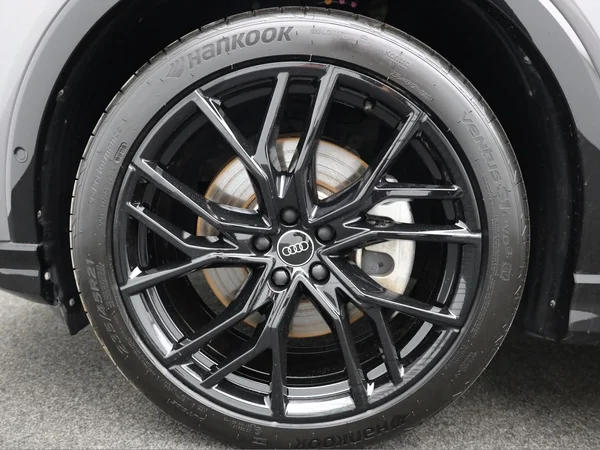 AUDI Q4 e-tron (2024) — foto 4 van 26