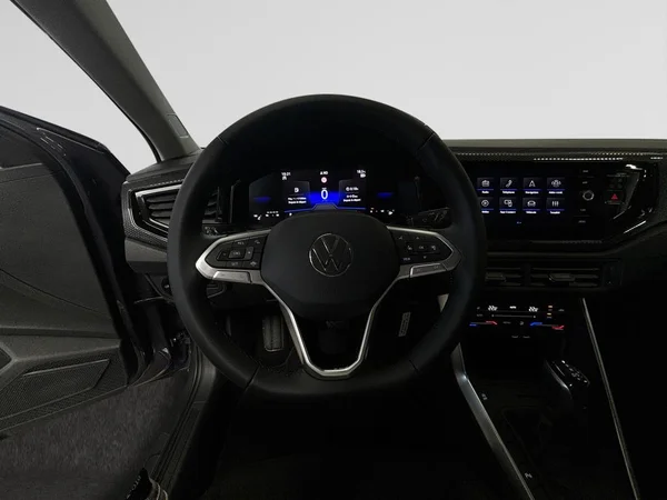 VOLKSWAGEN Polo (2025) — foto 2 van 15