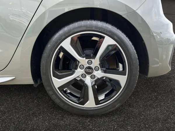 AUDI A1 Sportback (2023) — foto 8 van 20