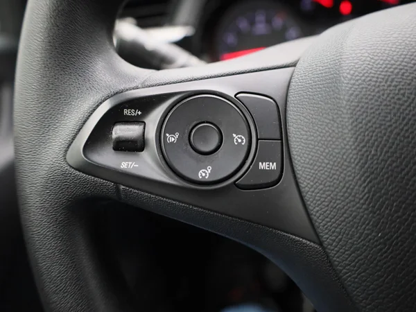 Opel Corsa (2021) — foto 9 van 34