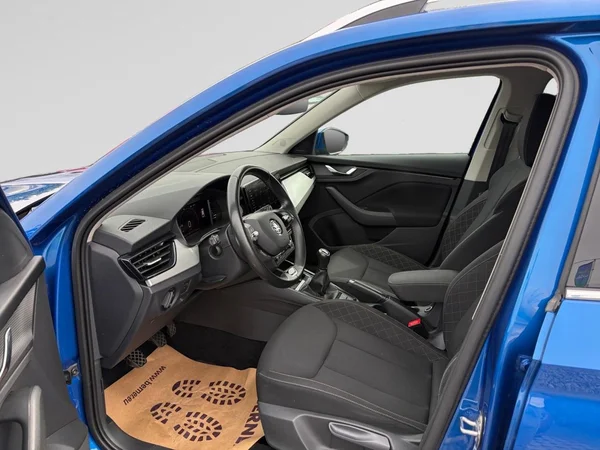 SKODA Kamiq (2022) — foto 8 van 11