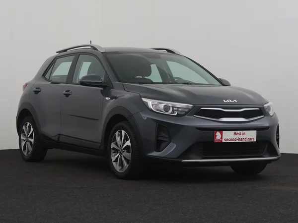 KIA Stonic (2022) — foto 18 van 23