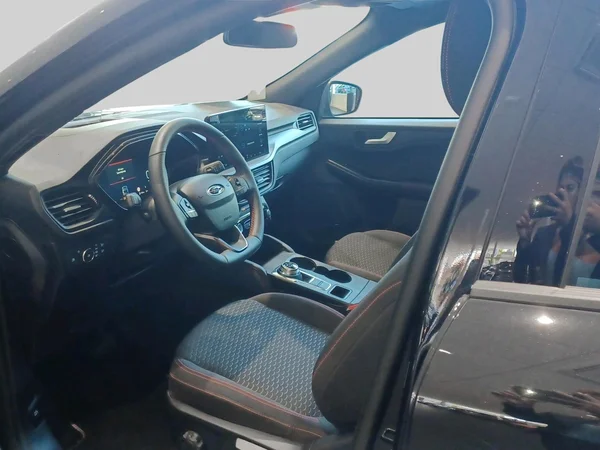 Ford Kuga (2025) — foto 14 van 15