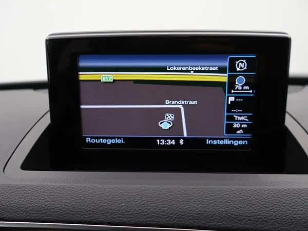 Audi Q3 (2018) — foto 20 van 29