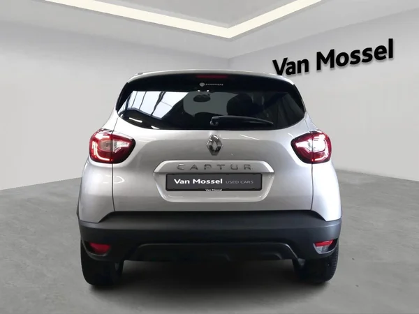 Renault Captur (2019) — foto 14 van 20