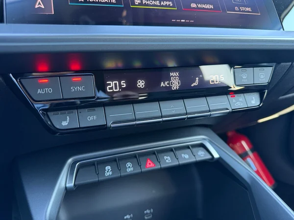 AUDI A3 Sportback (2025) — foto 5 van 20