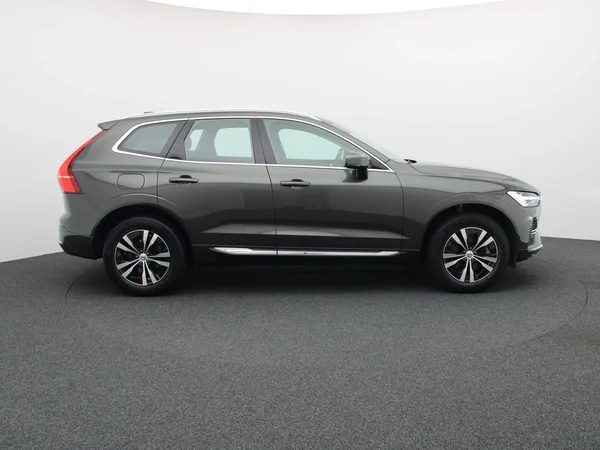 Volvo XC60 (2022) — foto 27 van 30