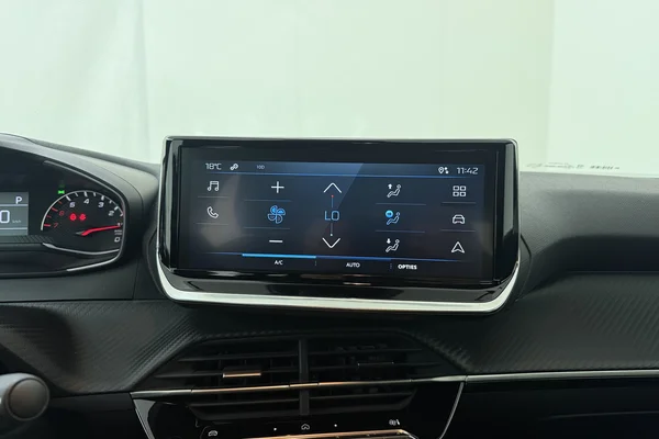 Peugeot 2008 (2025) — foto 3 van 16