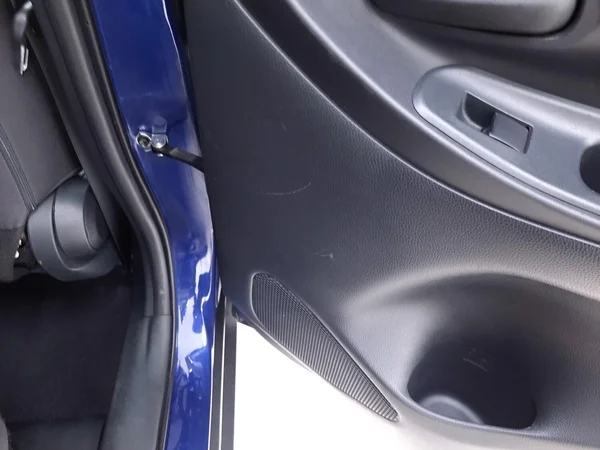 Toyota Yaris Hybrid (HEV) (2023) — foto 3 van 26