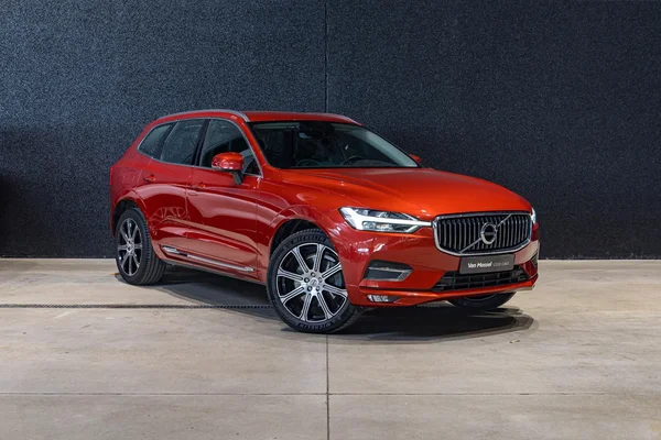 Volvo XC60 (2019) — foto 23 van 44