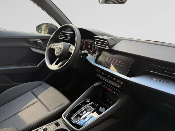 AUDI A3 Sportback (2025) — foto 14 van 17