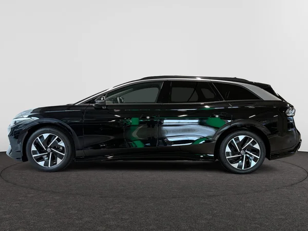 VOLKSWAGEN ID.7 Tourer (2025) — foto 8 van 20