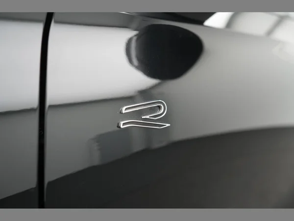 VOLKSWAGEN Tiguan eHybrid (PHEV) (2025) — foto 3 van 38