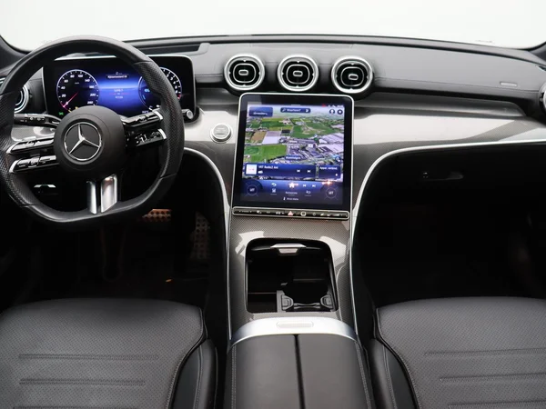 MERCEDES-BENZ Classe C SW PHEV (S206) (2022) — foto 15 van 18