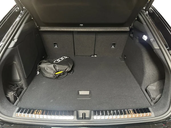AUDI Q3 SUV e-hybrid (PHEV) (2026) — foto 8 van 23