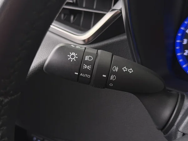 TOYOTA Corolla (2022) — foto 6 van 28