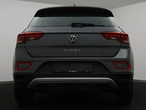VOLKSWAGEN T-Roc (2023) — foto 12 van 23