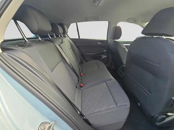 VOLKSWAGEN Golf VIII (2025) — foto 21 van 24