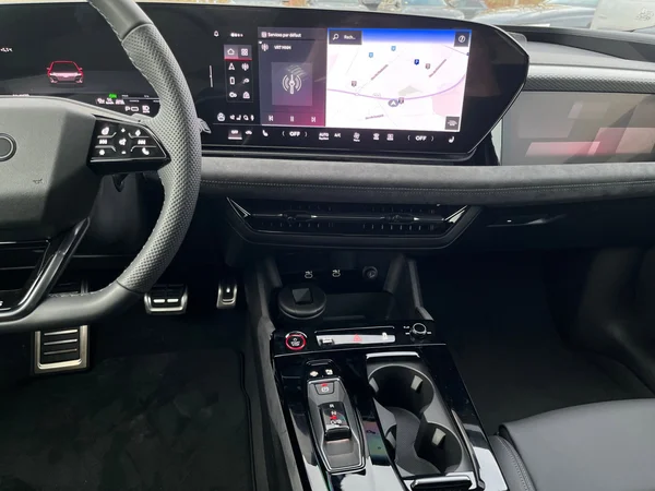 AUDI A6 Avant e-tron (2025) — foto 2 van 15