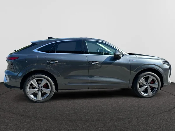 AUDI Q3 Sportback (2026) — foto 20 van 23