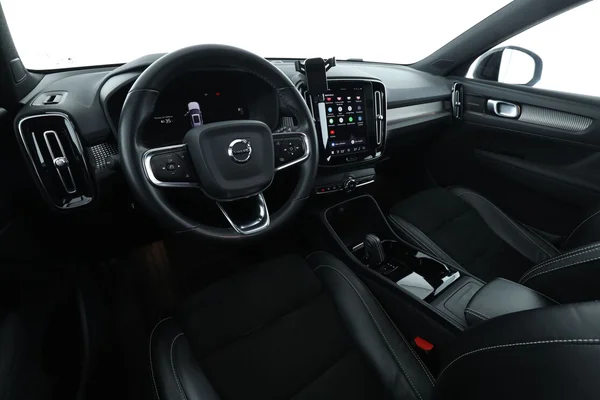 Volvo XC40 (2021) — foto 2 van 16