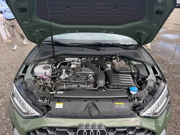 AUDI A3 Sportback (2025) — foto 8 van 24