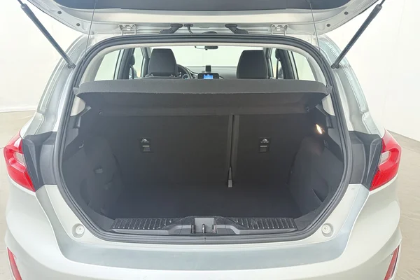 Ford Fiesta (2018) — foto 23 van 27
