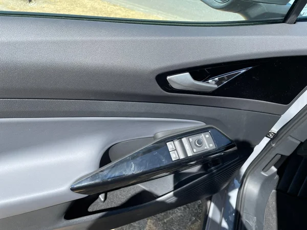 VOLKSWAGEN ID.4 (2026) — foto 3 van 21