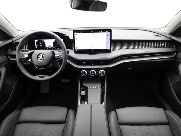 SKODA Superb Combi Dsl (2024) — foto 24 van 25