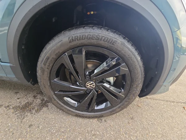 VOLKSWAGEN T-Roc (2025) — foto 19 van 24