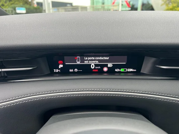 VOLKSWAGEN ID.7 Tourer (2026) — foto 17 van 18