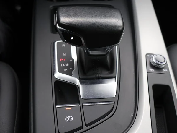 AUDI A4 Avant (2022) — foto 24 van 31