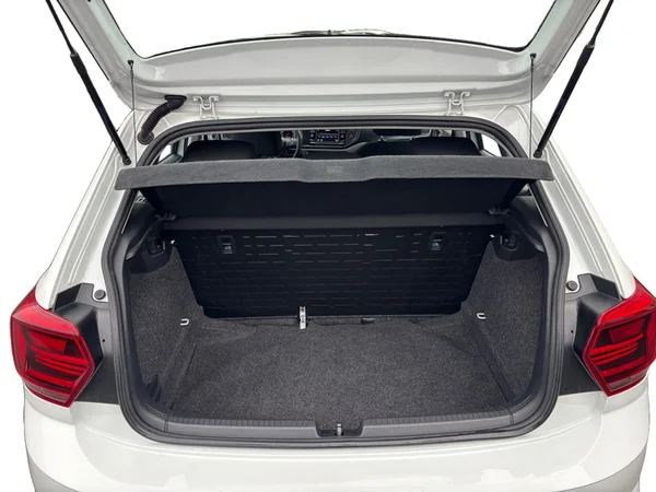 VOLKSWAGEN Polo (2017) — foto 8 van 18