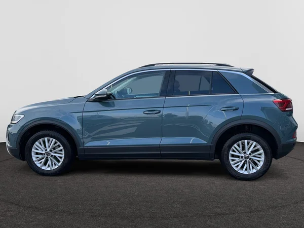 VOLKSWAGEN T-Roc (2022) — foto 2 van 24