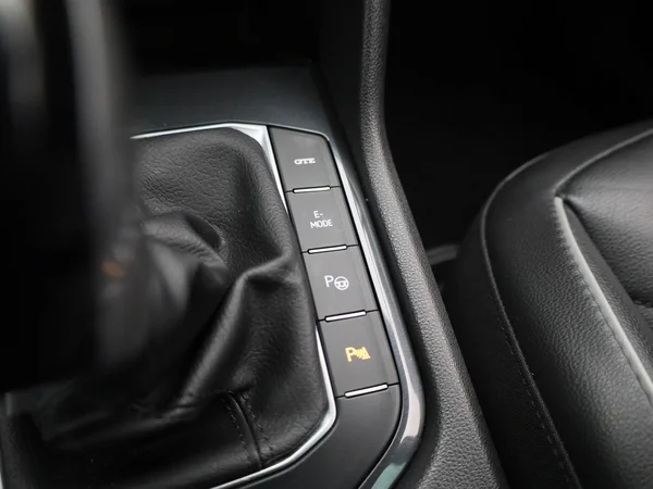 Volkswagen Tiguan (2021) — foto 26 van 41