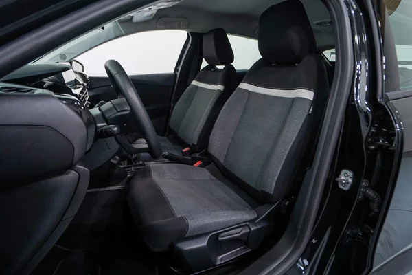 Citroen C4 (2022) — foto 4 van 39
